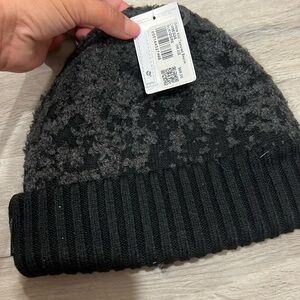 Lululemon Ombré Knit Textured Beanie merino wool blend